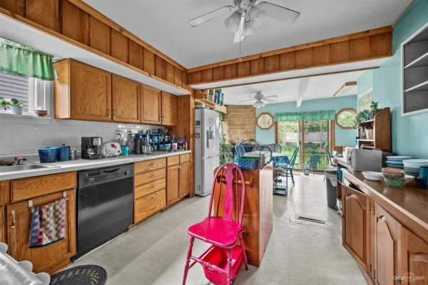 83fe07f84a84428185a90107db6eea81-uncropped_scaled_within_1536_1152