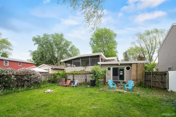 9ef0da9a8265fed6eff853963f212fb3-uncropped_scaled_within_1536_1152